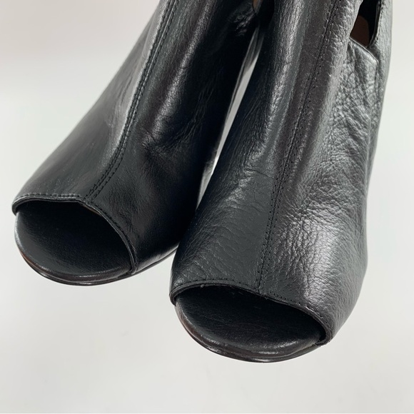 Chinese laundry ankle booties 5.5 36 Bizarre black leather buckle chunky boots - Picture 10 of 12